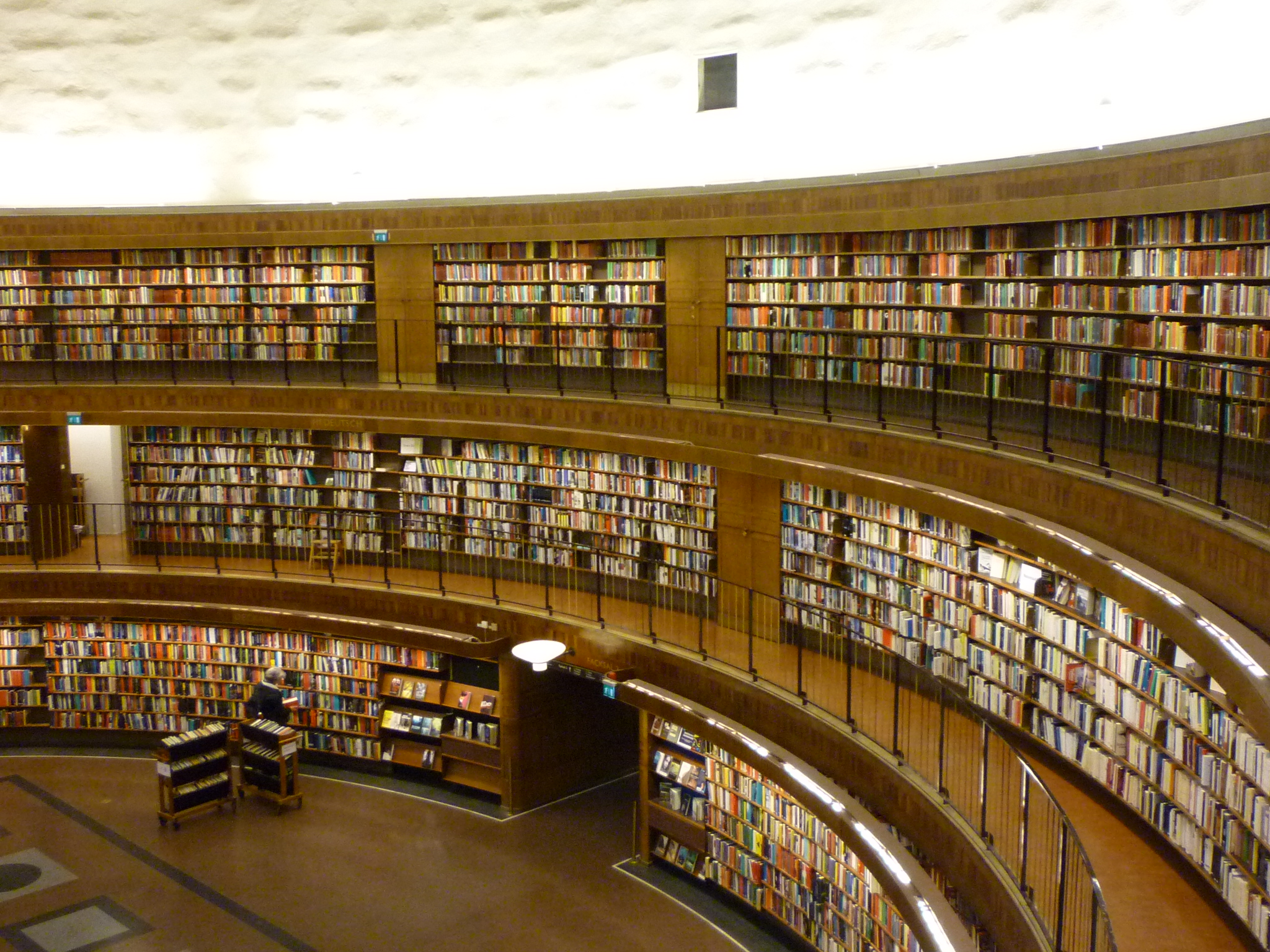 Library 1.8. Лейпциг библиотека. Большая библиотека в Лейпциге. Университет Лейпциг библиотека. Национальная библиотека Германии.
